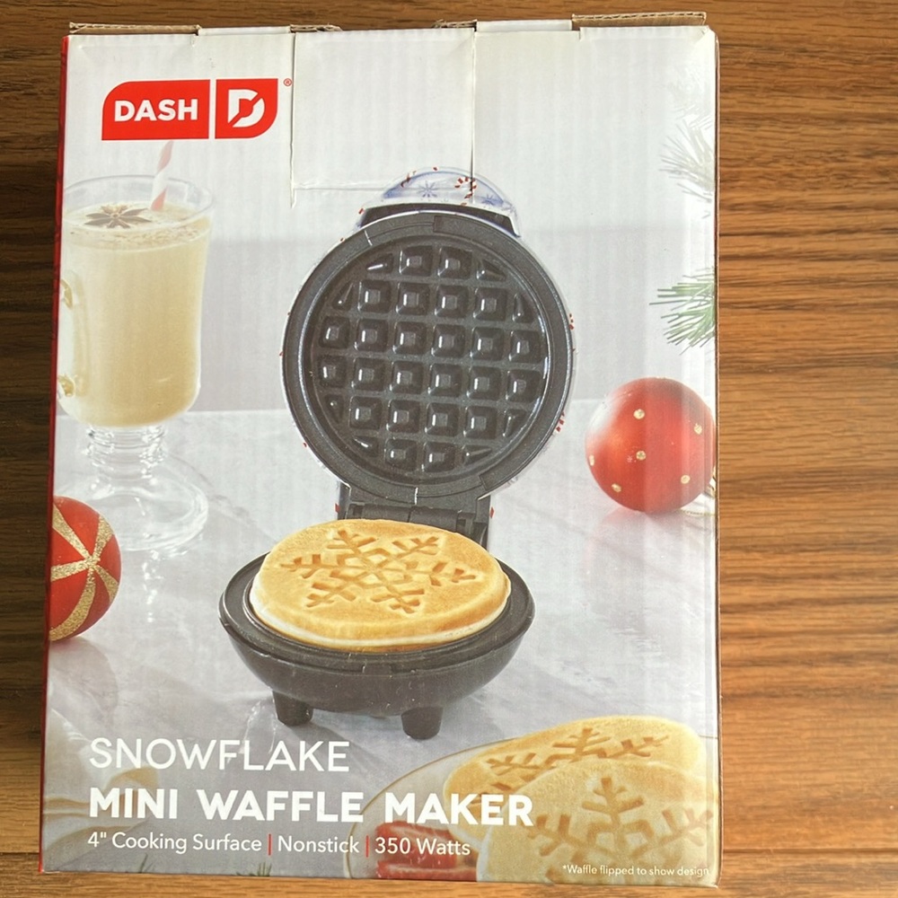 Waffle Maker - Picture 3 of 12